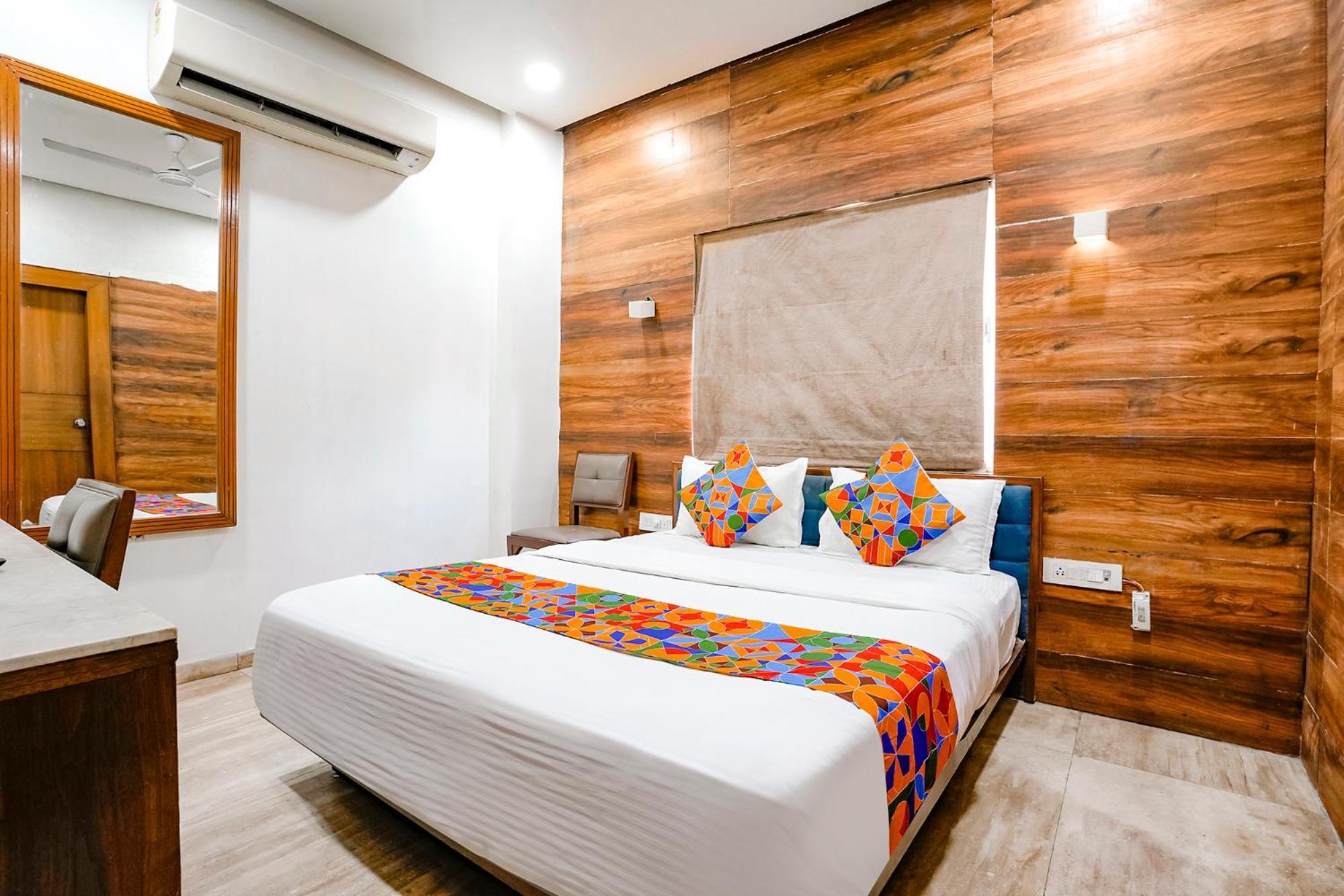 Fabhotel Kyra - Near Airport Road Ahmadábád Kültér fotó