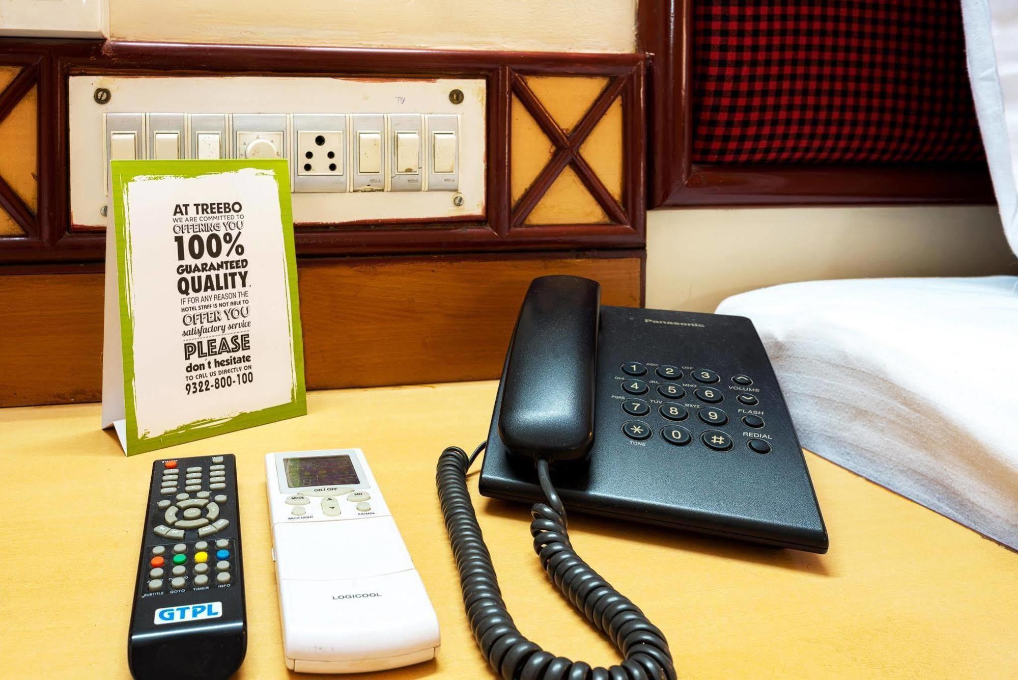 Fabhotel Kyra - Near Airport Road Ahmadábád Kültér fotó