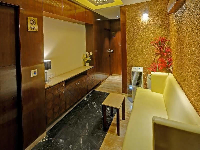 Fabhotel Kyra - Near Airport Road Ahmadábád Kültér fotó