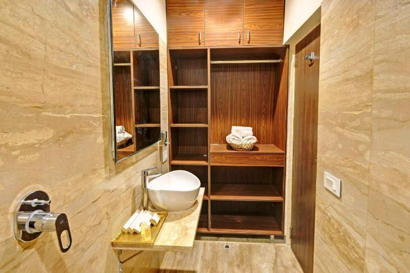 Fabhotel Kyra - Near Airport Road Ahmadábád Kültér fotó