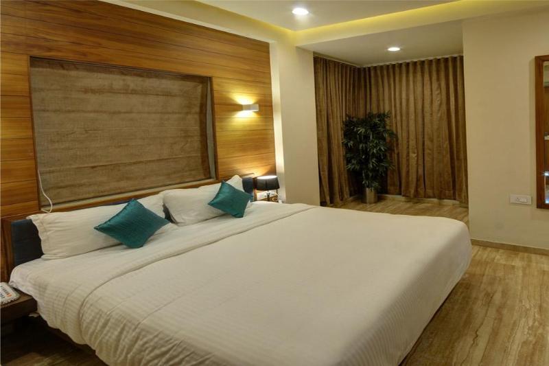 Fabhotel Kyra - Near Airport Road Ahmadábád Kültér fotó